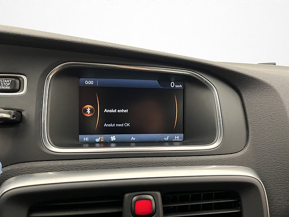 Volvo V40 22 of 30