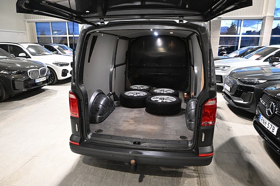 Volkswagen Transporter 13 of 19