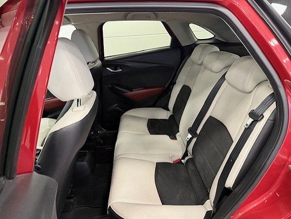 Mazda CX-3 9 of 12