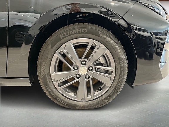 Peugeot 308 SW 9 of 14