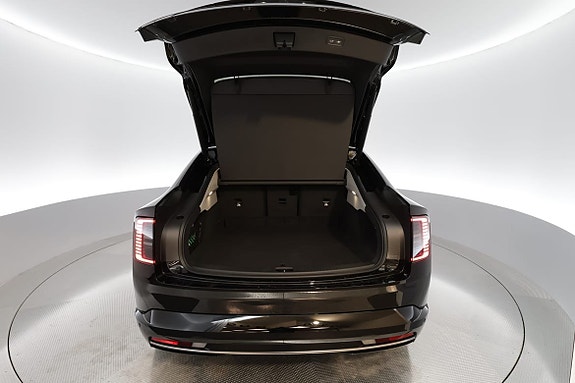 Volvo ES90 15 of 16