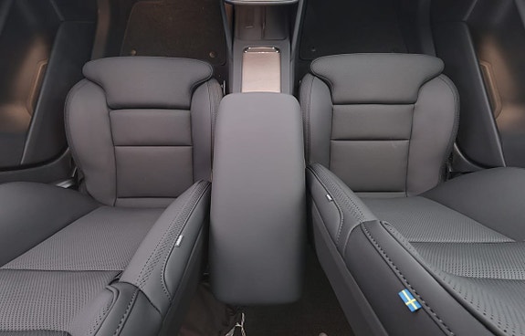 Volvo ES90 11 of 16