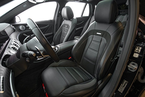Mercedes-Benz E63 13 of 30