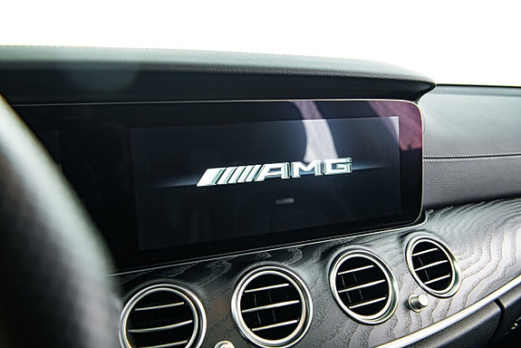 Mercedes-Benz E63 19 of 30