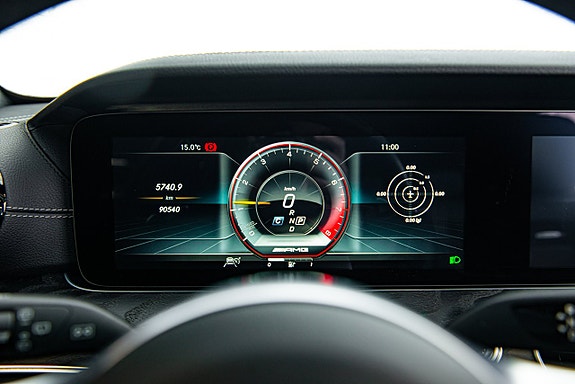 Mercedes-Benz E63 18 of 30