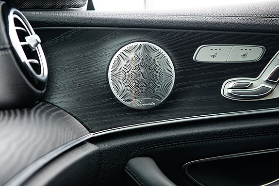 Mercedes-Benz E63 26 of 30