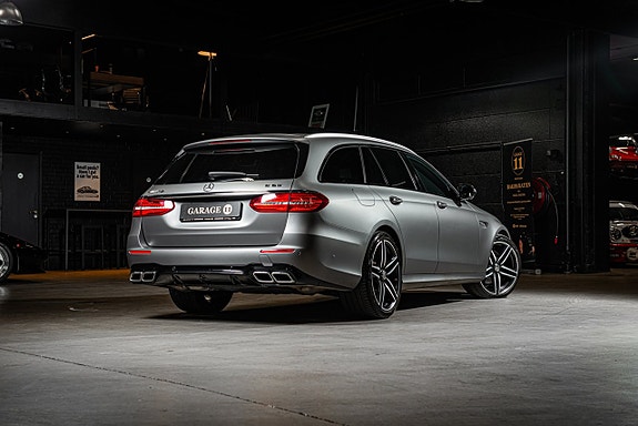 Mercedes-Benz E63 5 of 30