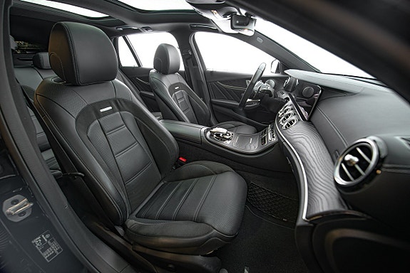 Mercedes-Benz E63 16 of 30