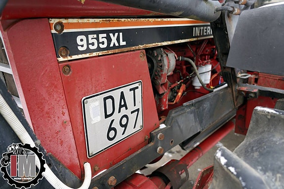 International 955 AXL 12 of 12