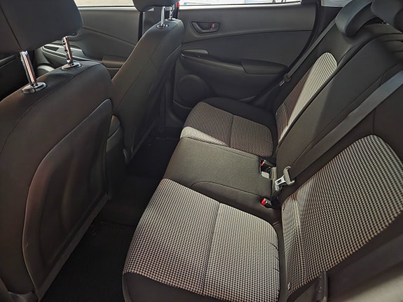Hyundai Kona 10 of 16