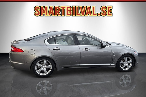Jaguar XF 6 of 16