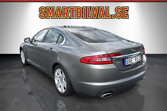Jaguar XF 3 of 23