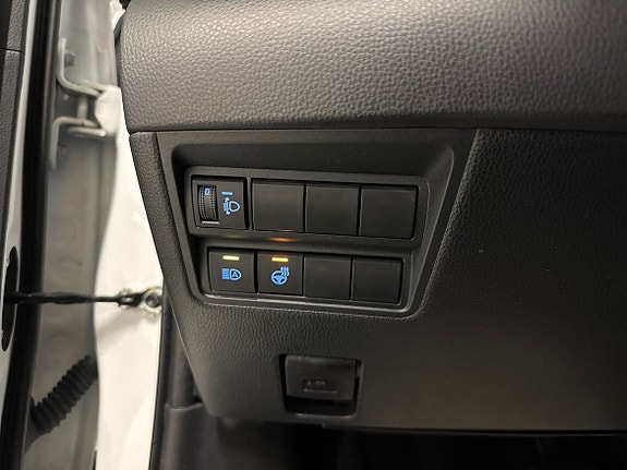 Toyota Yaris 19 of 22