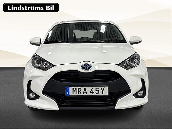 Toyota Yaris 10 of 22