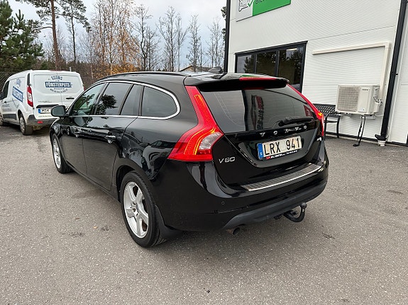Volvo V60 5 of 5