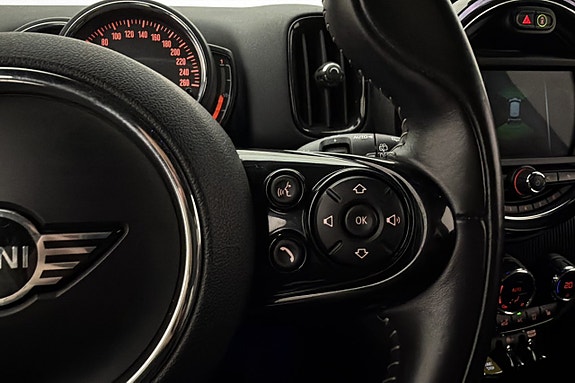 MINI Countryman Cooper SE 13 of 26
