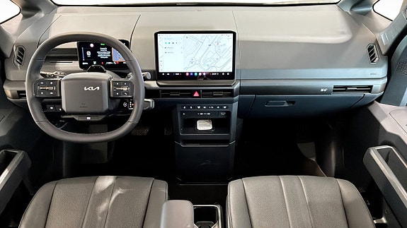 Kia PV5 13 of 17