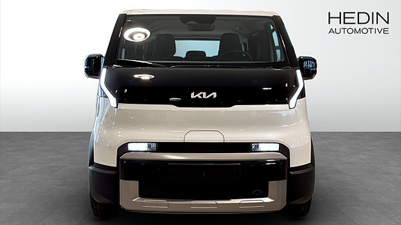 Kia PV5 14 of 17