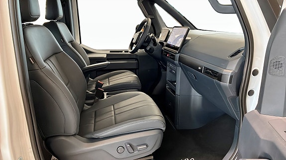 Kia PV5 9 of 17