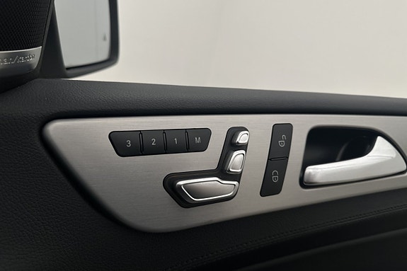 Mercedes-Benz GLS350 d 13 of 30
