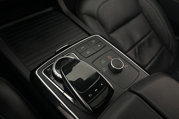 Mercedes-Benz GLS350 d 28 of 30