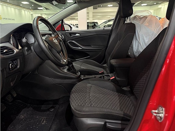 Opel Astra 5 of 5