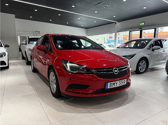 Opel Astra 4 of 5