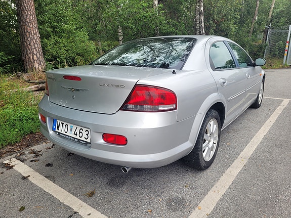 Chrysler Sebring 10 of 11