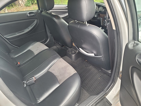 Chrysler Sebring 3 of 11