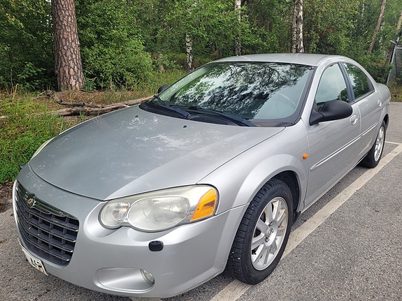 Chrysler Sebring 6 of 11