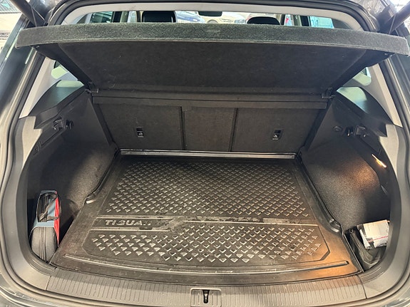 Volkswagen Tiguan 25 of 26