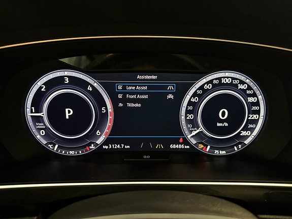 Volkswagen Tiguan 18 of 26