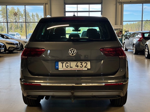 Volkswagen Tiguan 5 of 5