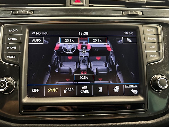 Volkswagen Tiguan 21 of 26