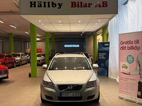 Volvo V50 2 of 5