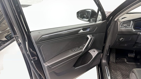 Volkswagen Tiguan Allspace 11 of 15