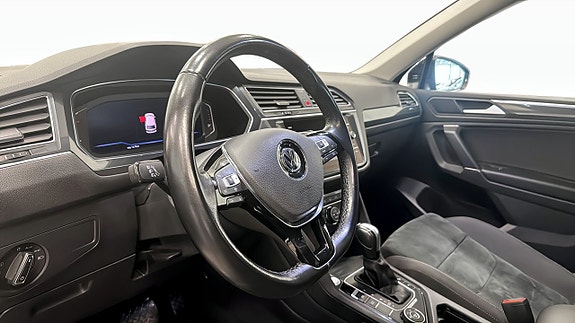Volkswagen Tiguan Allspace 12 of 15