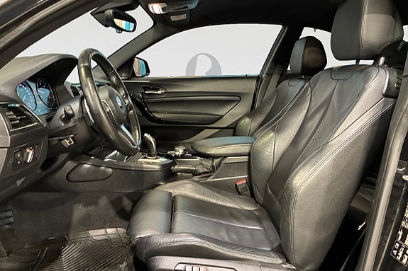 BMW 220d 3 of 17