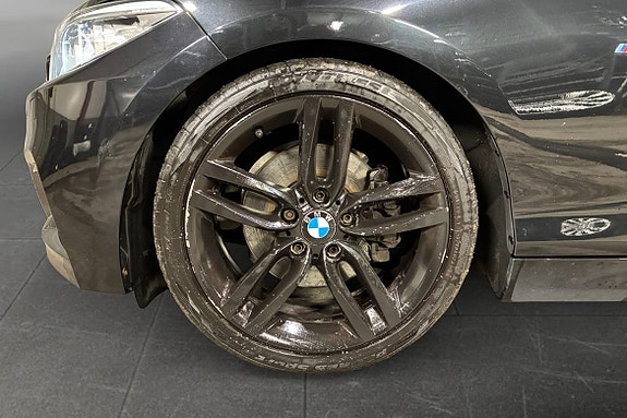 BMW 220d 16 of 17