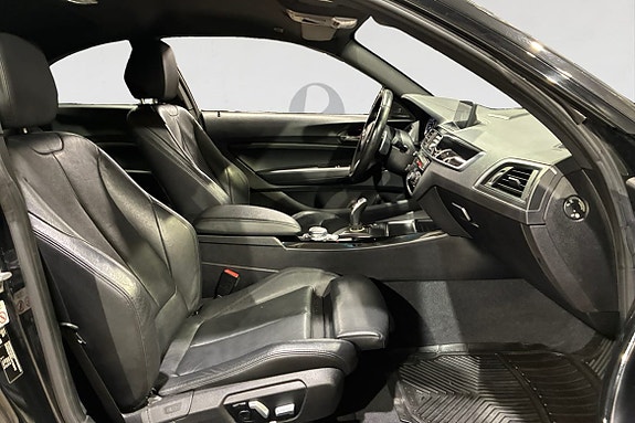 BMW 220d 15 of 17
