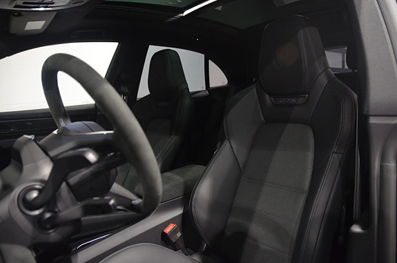 Porsche Macan GTS 11 of 20