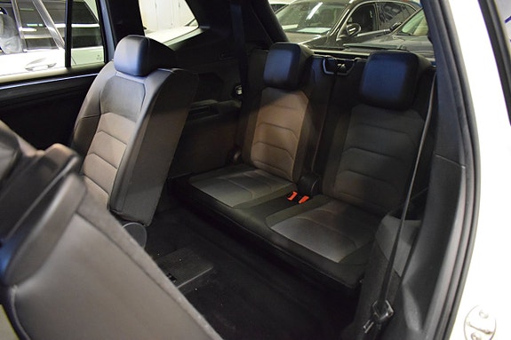 Volkswagen Tiguan Allspace 10 of 23