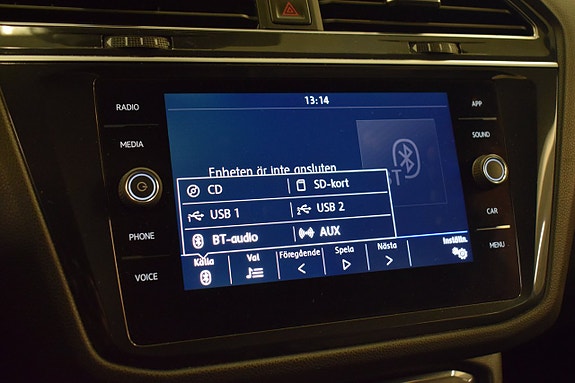 Volkswagen Tiguan Allspace 17 of 23