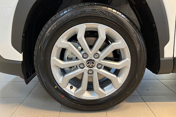Toyota Corolla Cross 15 of 20