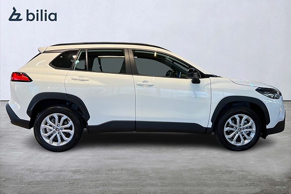 Toyota Corolla Cross 16 of 20