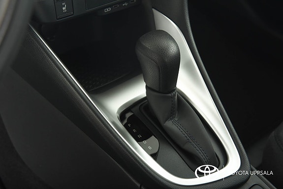 Toyota Yaris 8 of 11