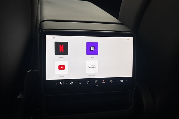 Tesla Model 3 13 of 26