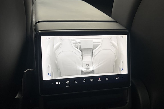Tesla Model 3 18 of 26