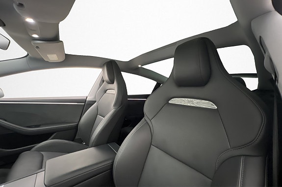 Tesla Model 3 10 of 26