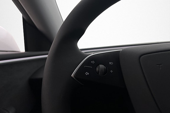 Tesla Model 3 23 of 26